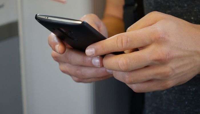 Mulheres do campo terão curso de inclusão digital para uso de smartphones no Paraná